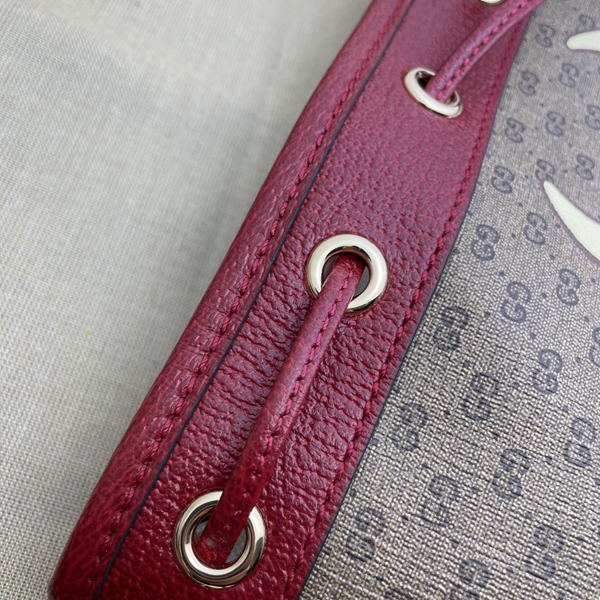 グッチバッグ角部分ディテール